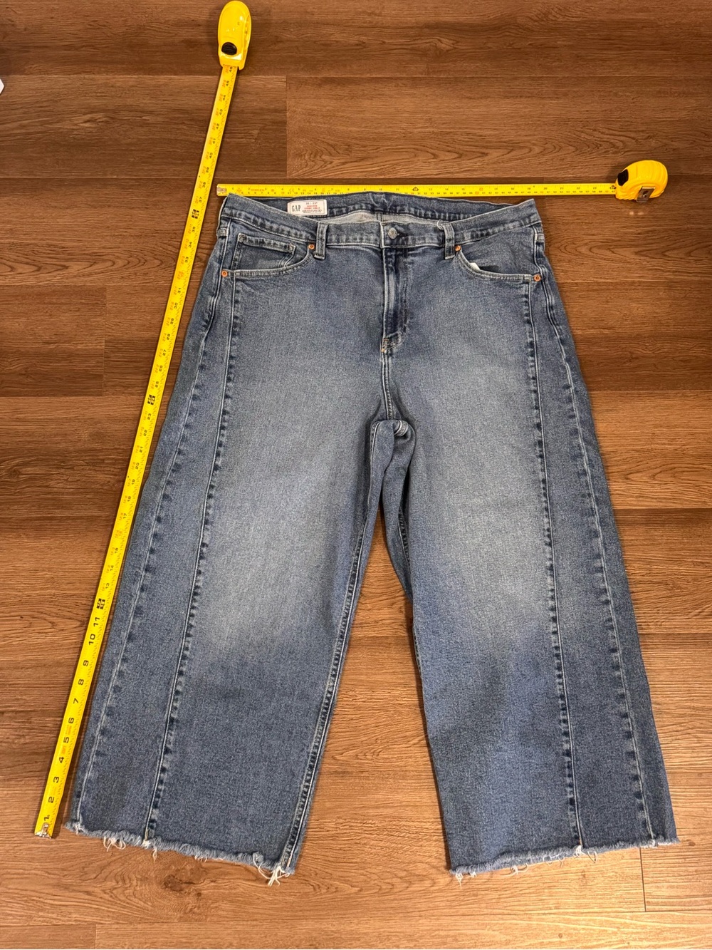 GAP HIGH RISE STRIDE ANKLE JEANS